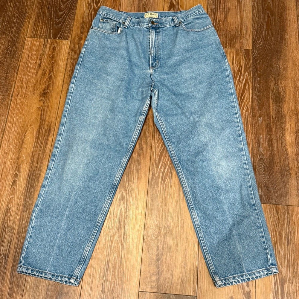 LL Bean Womens Vintage 18 Reg Relaxed Fit Medium Wash Blue High Rise 100% Cotton